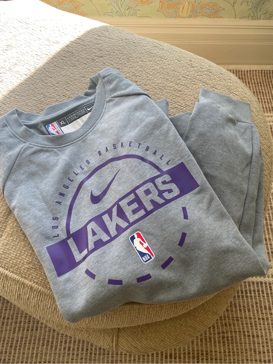 Nike Nba Other - NBA Nike Lakers Crewneck Dri-Fit Never Worn